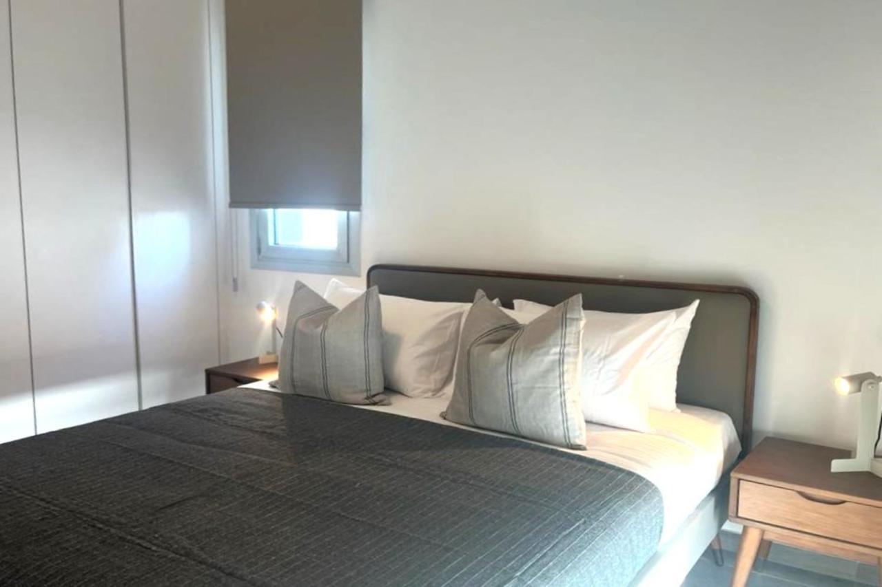 Phaedrus Living Coral Horizon Apartment *
